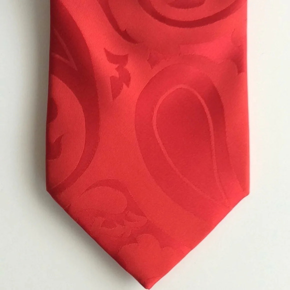 Rossi Man Red Paisley Tie & Handkerchief Set - Picture 2 of 10